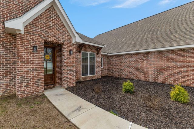 13 Grand Cove, Petal, MS 39465