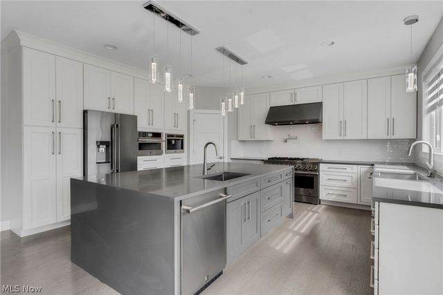 26650 Hurlingham Road, Beachwood, OH 44122