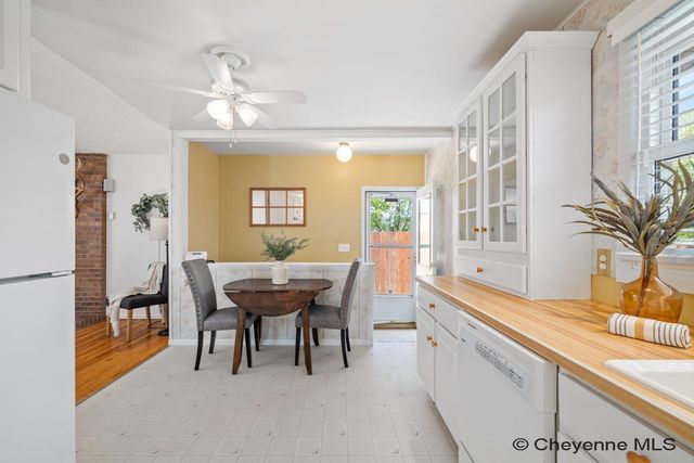 1119 S ARP AVE, Cheyenne, WY 82007