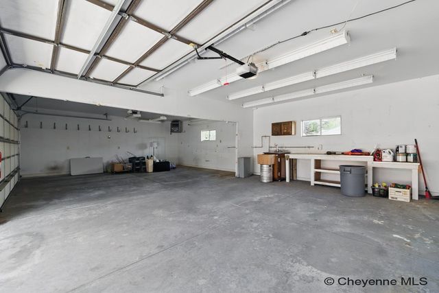 1119 S ARP AVE, Cheyenne, WY 82007