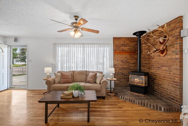 1119 S ARP AVE, Cheyenne, WY 82007