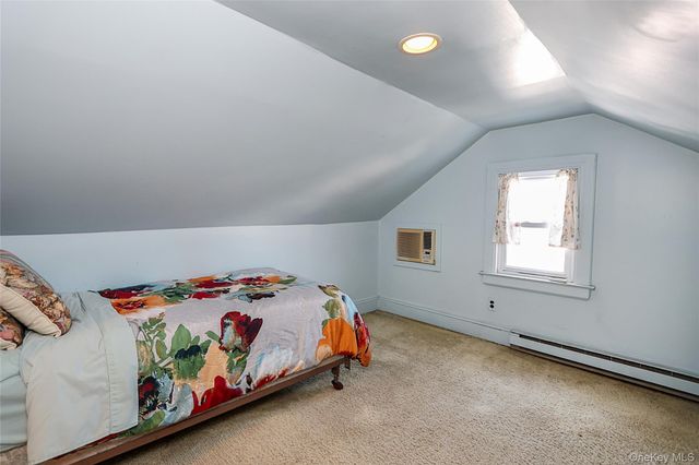 71 Beechwood Avenue, Manhasset, NY 11030