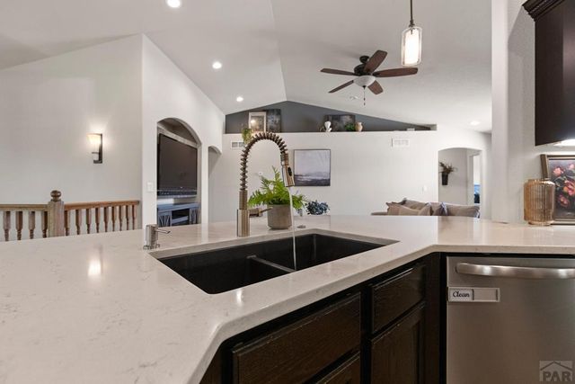 5114 Lynn Meadows Dr, Pueblo, CO 81005