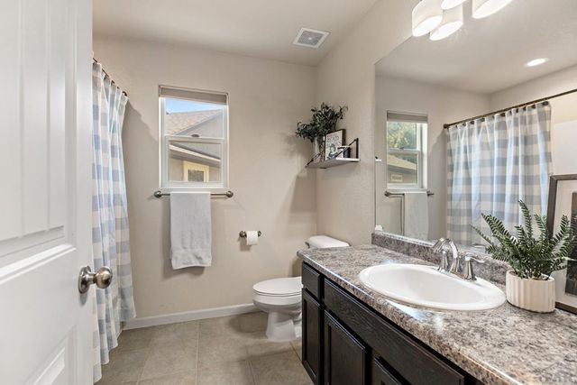 5114 Lynn Meadows Dr, Pueblo, CO 81005