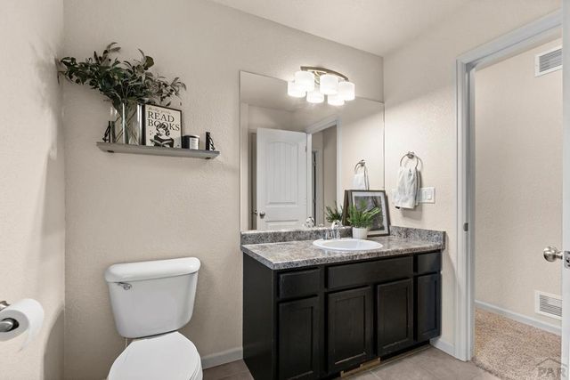 5114 Lynn Meadows Dr, Pueblo, CO 81005
