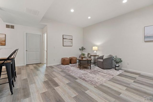 5114 Lynn Meadows Dr, Pueblo, CO 81005