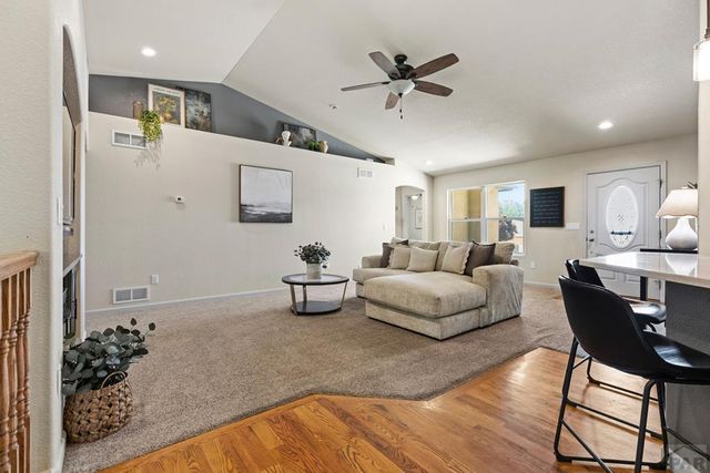 5114 Lynn Meadows Dr, Pueblo, CO 81005