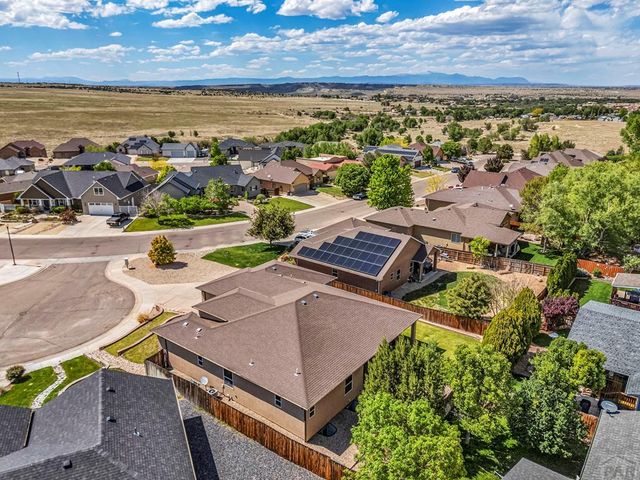 5114 Lynn Meadows Dr, Pueblo, CO 81005