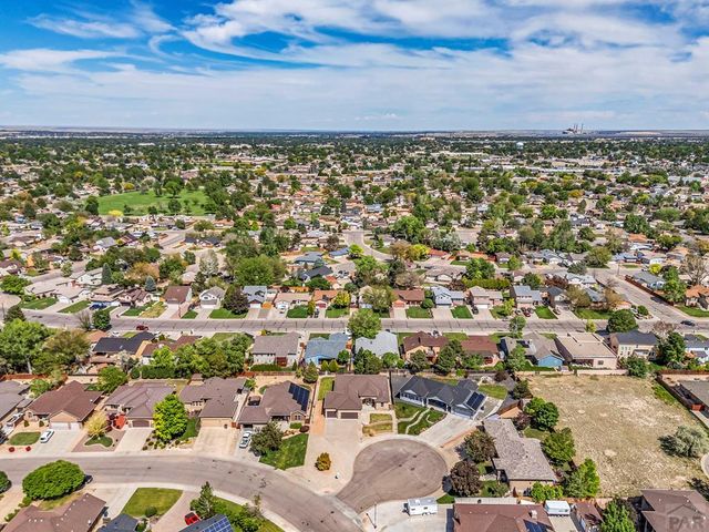5114 Lynn Meadows Dr, Pueblo, CO 81005