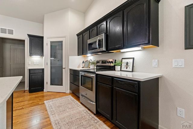 5114 Lynn Meadows Dr, Pueblo, CO 81005