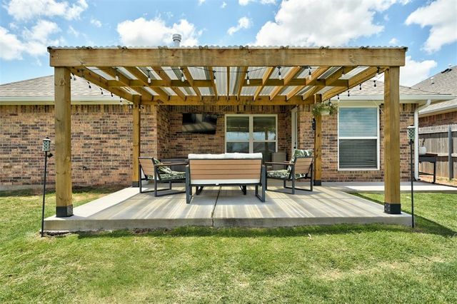 9300 Anaum Lane, Yukon, OK 73099