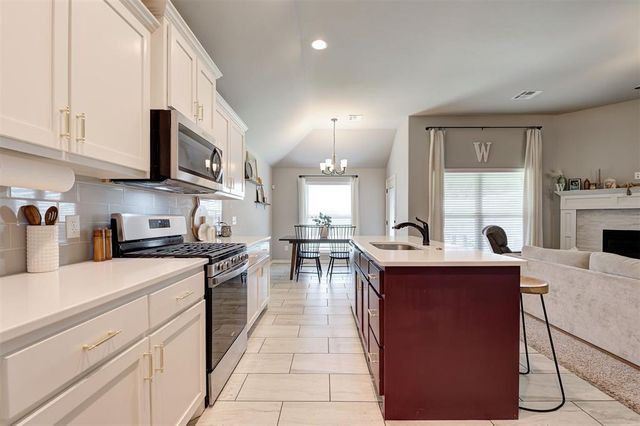 9300 Anaum Lane, Yukon, OK 73099