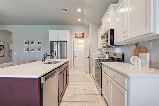 9300 Anaum Lane, Yukon, OK 73099