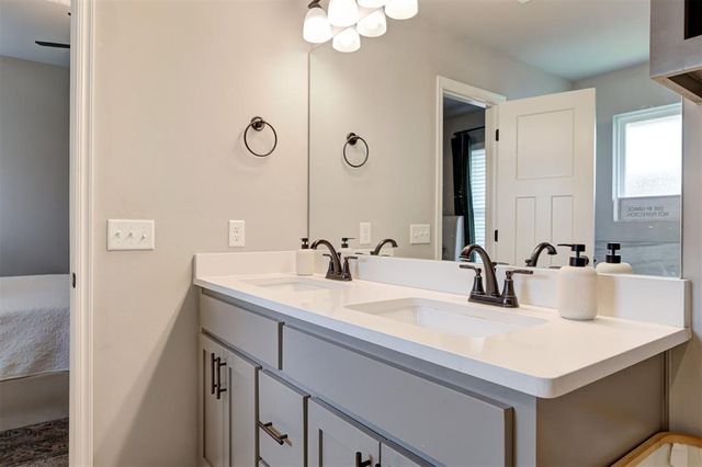 9300 Anaum Lane, Yukon, OK 73099