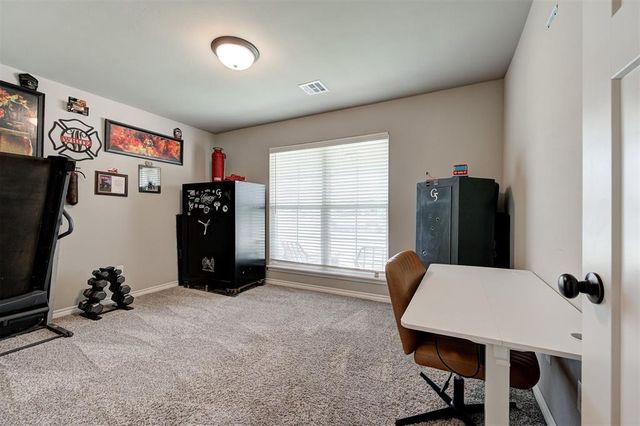 9300 Anaum Lane, Yukon, OK 73099