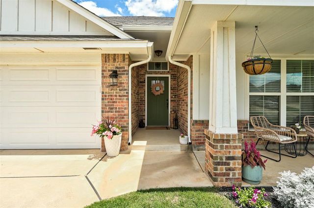 9300 Anaum Lane, Yukon, OK 73099