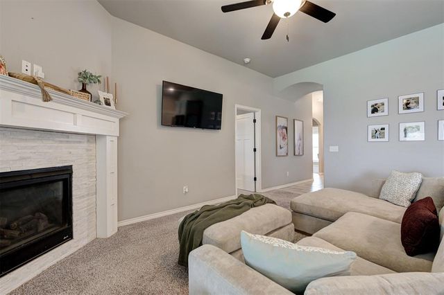 9300 Anaum Lane, Yukon, OK 73099