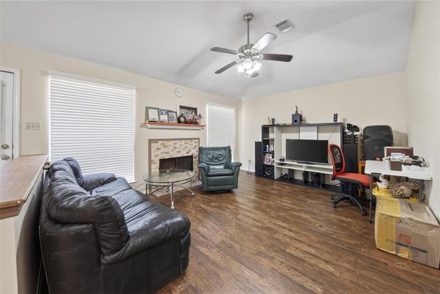 21430 Meadowhill Drive, Spring, TX 77388