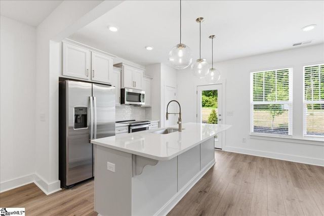 107 Redfield Place, Simpsonville, SC 29681