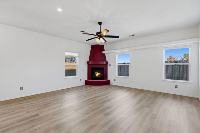 7419 Eagle Crest Avenue NE, Albuquerque, NM 87113