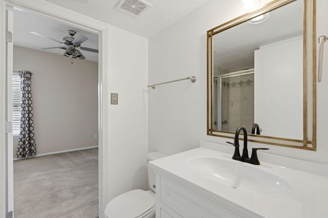 7419 Eagle Crest Avenue NE, Albuquerque, NM 87113