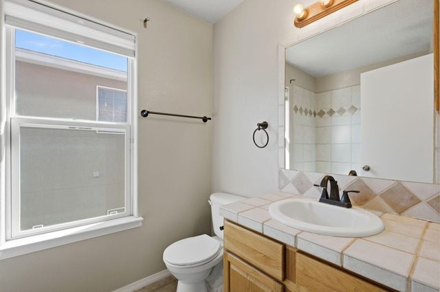 7419 Eagle Crest Avenue NE, Albuquerque, NM 87113