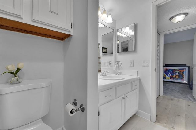 6008 Coral Lake Dr 108, Margate, FL 33063