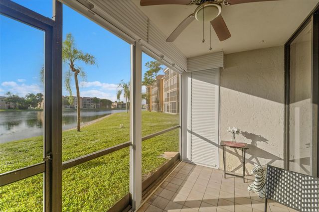 6008 Coral Lake Dr 108, Margate, FL 33063