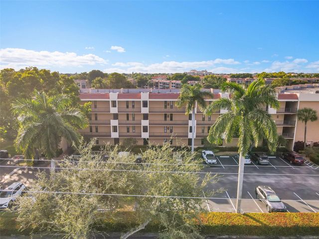 6008 Coral Lake Dr 108, Margate, FL 33063