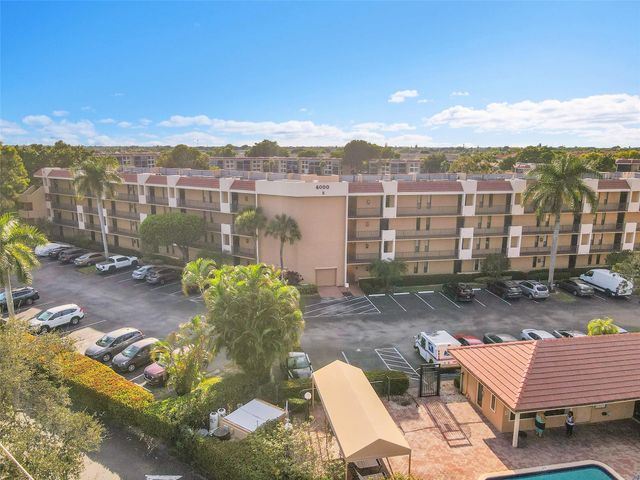 6008 Coral Lake Dr 108, Margate, FL 33063