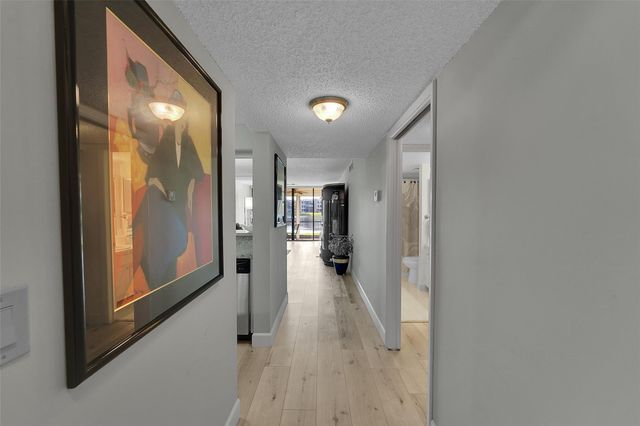 6008 Coral Lake Dr 108, Margate, FL 33063