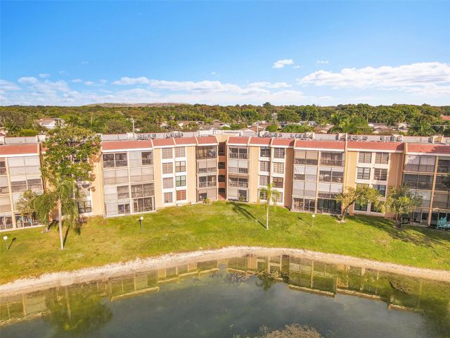 6008 Coral Lake Dr 108, Margate, FL 33063