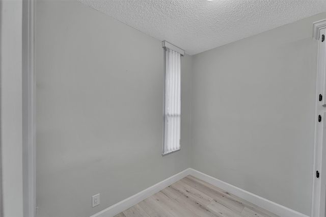 6008 Coral Lake Dr 108, Margate, FL 33063