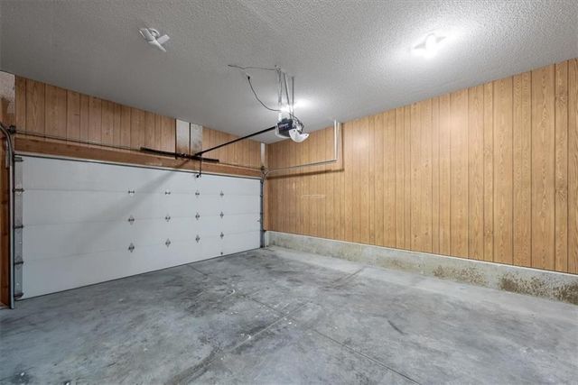 4130 SW Minnesota Drive, Lee's Summit, MO 64082