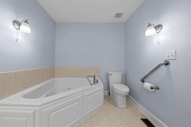 4130 SW Minnesota Drive, Lee's Summit, MO 64082