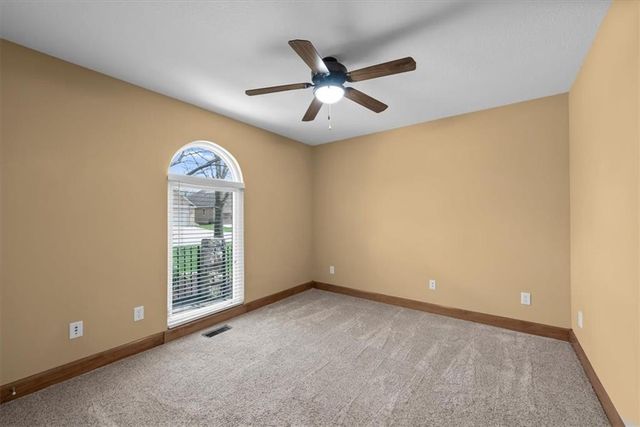 4130 SW Minnesota Drive, Lee's Summit, MO 64082