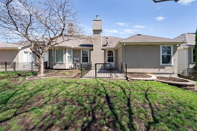 4130 SW Minnesota Drive, Lee's Summit, MO 64082