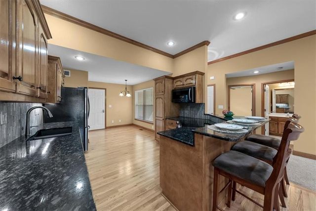 4130 SW Minnesota Drive, Lee's Summit, MO 64082