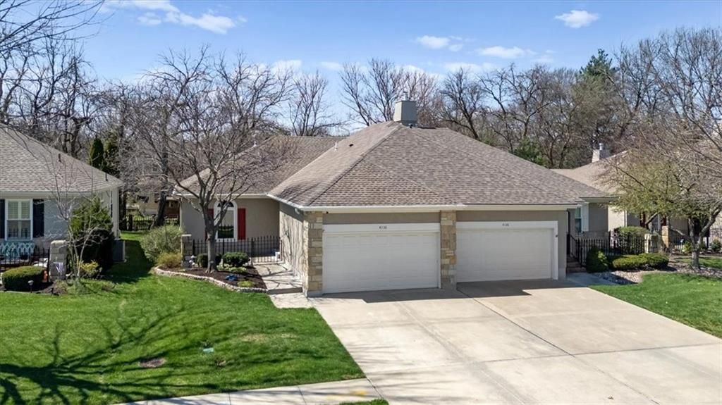 4130 SW Minnesota Drive, Lee's Summit, MO 64082