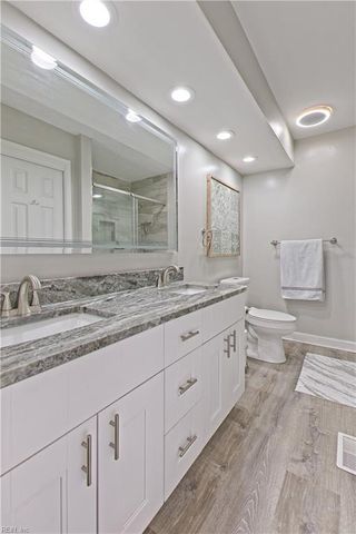 4725 Woodglen Ct, Virginia Beach, VA 23462
