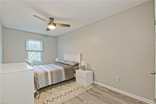 4725 Woodglen Ct, Virginia Beach, VA 23462