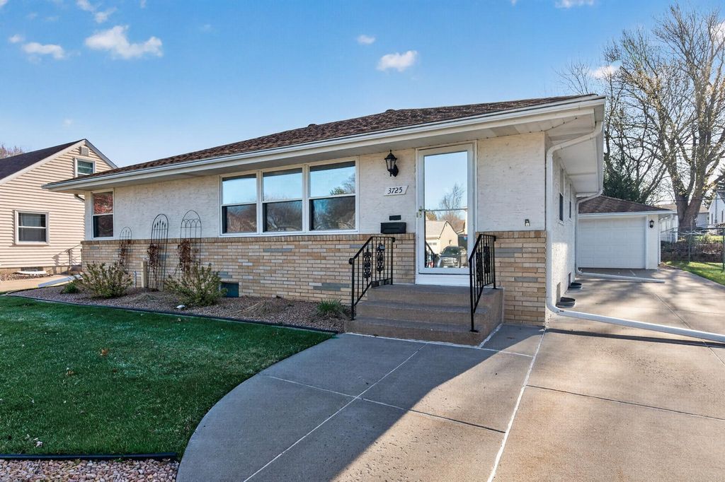 3725 Lincoln Street NE, Columbia Heights, MN 55421