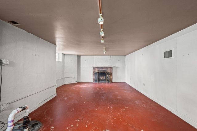 1619 N New England Avenue, Chicago, IL 60707