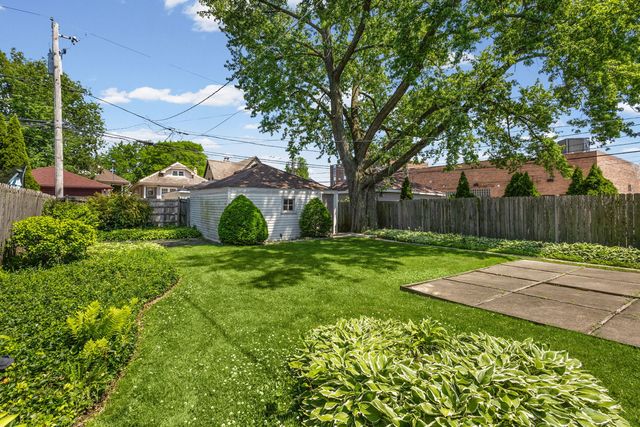 1619 N New England Avenue, Chicago, IL 60707