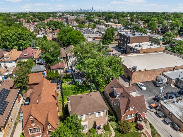 1619 N New England Avenue, Chicago, IL 60707