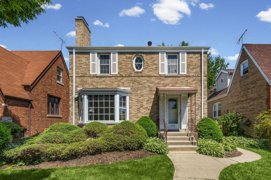 1619 N New England Avenue, Chicago, IL 60707