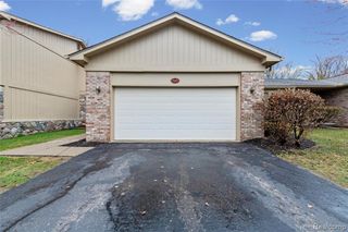 29455 Sylvan Lane, Farmington, MI 48334