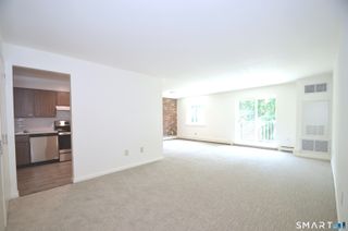 3900 Park Avenue 7K, Bridgeport, CT 06604