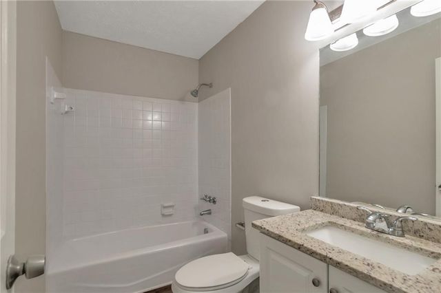 2599 Fieldstone View SE Lane, Conyers, GA 30013