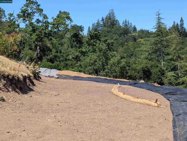 13 St James Court, Orinda, CA 94563